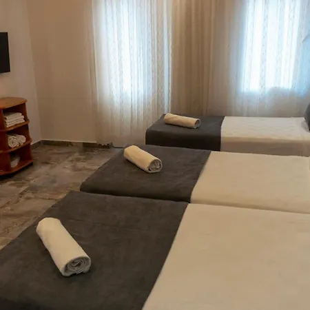Hotel Rain 4*